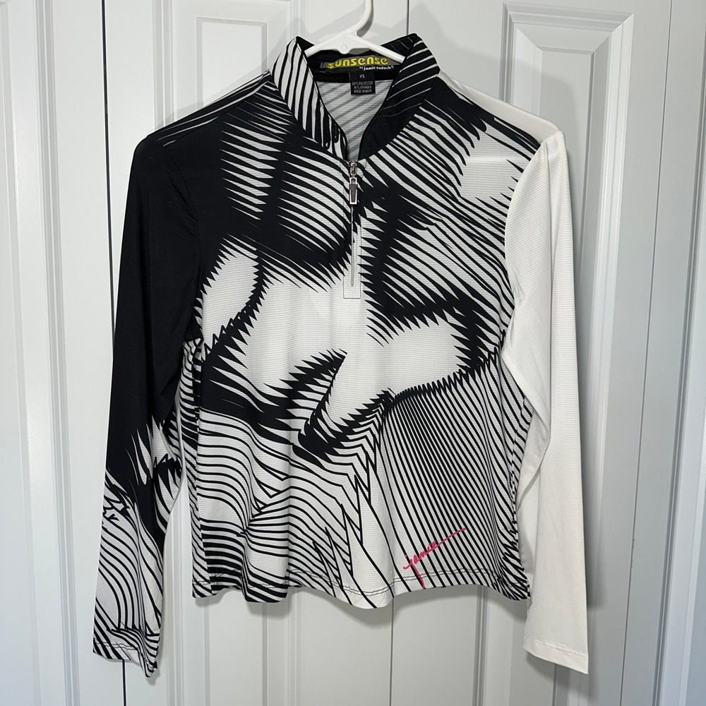 Jamie Sadock Sunsense Top Women XS Black White Geometric Quarter Zip Golf Crop